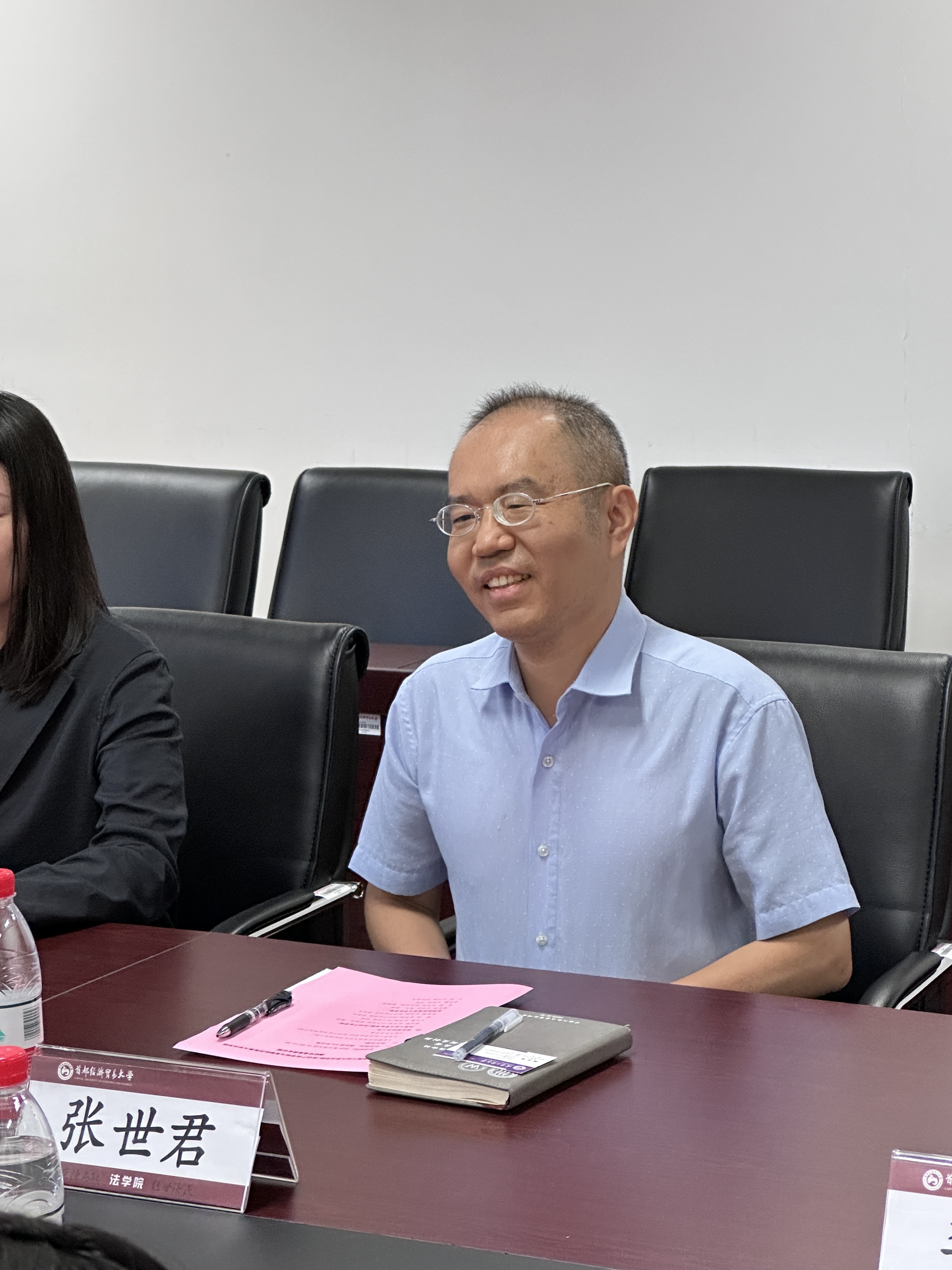 张世君介绍.jpg